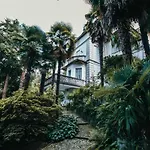 The Queen's - Candela Apartament Stresa