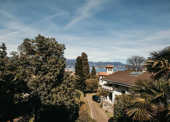 The Queen's - Candela Apartamento Stresa